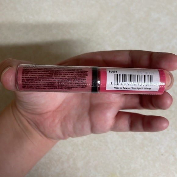 Nyx Vanilla Cream Pie Butter Gloss - Picture 4 of 6